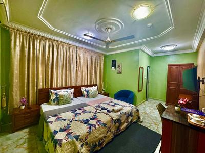 Analabs Golden Hotel