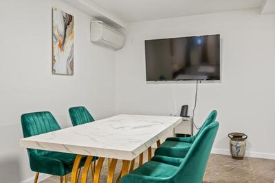 Cancel Central Park East 3bedrooms 2 bathrooms 1700 SF