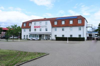 REGIOHOTEL Salzland Schönebeck - #AutobahnA14 #TopPreisLeistung #FreeParking #Wallbox