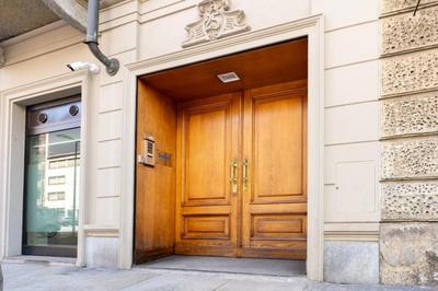 -Porta Nuova-Alpitour- Elegante Suite con A-C e Wi-Fi