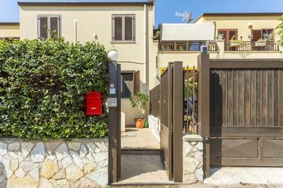 La Casa Di Alina Mondello