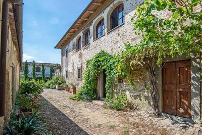 The Farmer's House with swimming pool