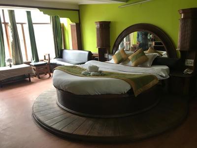 Gama Rose INN