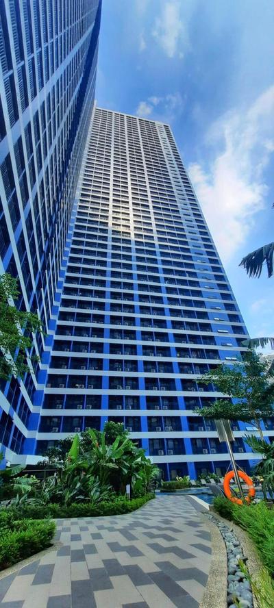 Air Residences-The House of Five 2Queen Bed