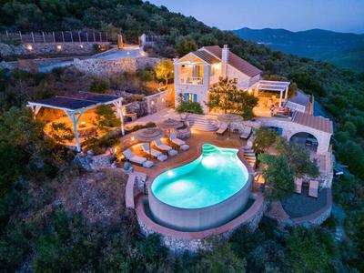 Heliopetra Luxury Villa Lefkas