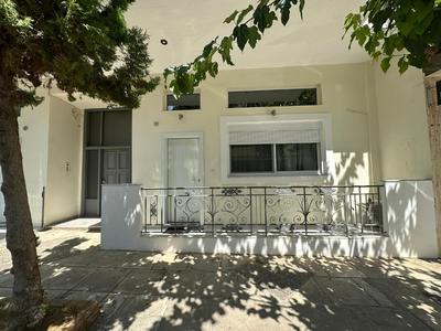 EliasNest Evterpi - Διαμέρισμα με σοφίτα και κήπο στο κέντρο της Καλαμάτας