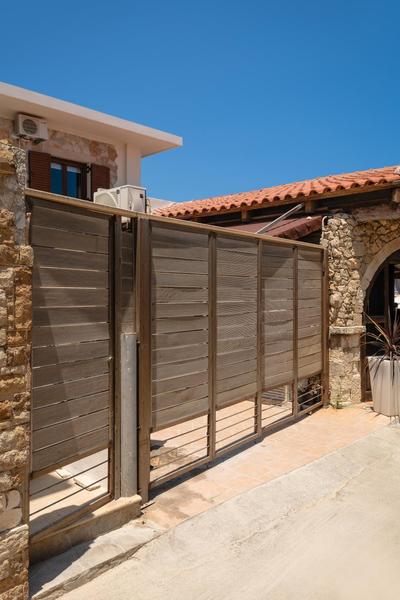 Ekati Seaside Living