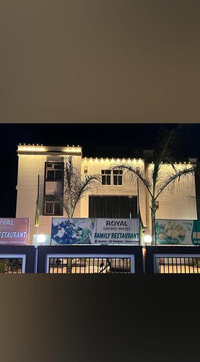 Royal orchid motel