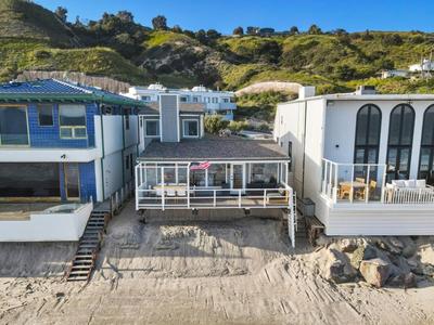 Carbon Beach Club Villa - Massive Sandy Beach By Stay Awhile