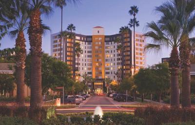 Spacious 2 Bedroom 2 Bathroom In Gated Community