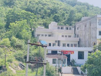 Rajwadi Palace