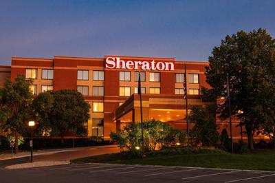 Sheraton Minneapolis West Hotel
