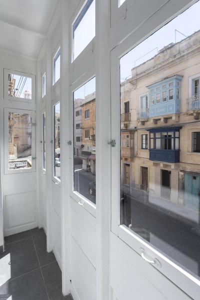 Bormla Apartment by the Waterfront
