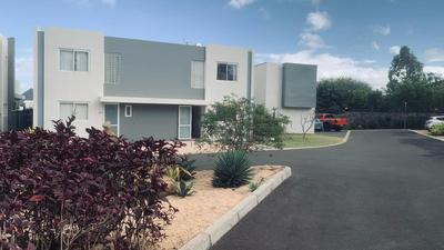 Townhouse moderne avec piscine et jardin