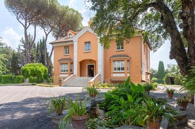 Villa la Gallese by Rental in Rome
