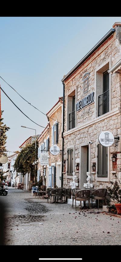 The Comelly Alaçatı