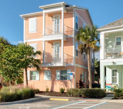 Love, Luck And Magic Cottage With Private Hot Tub Near Disney And Margaritaville Resort & Island H2O Access - 8013Ff