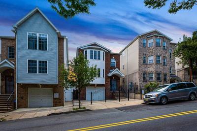 Spacious 3BR Newark Apartment with Parking and gym near FIFA World Cup Games