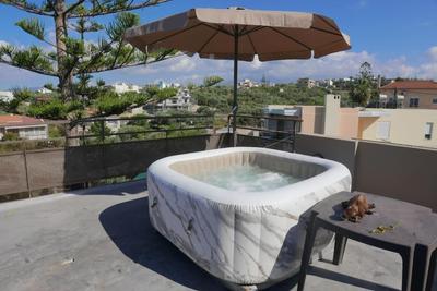 Panorama View Apt with Jacuzzi by 8essentially