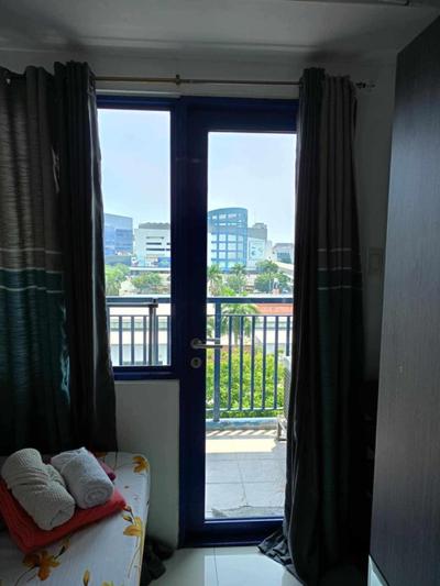 Ron's staycation hotel