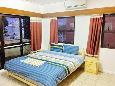 King sized bedroom-in SUVA Centre - view 12