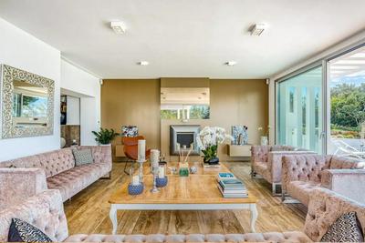 Summer House for Lovely Holidays