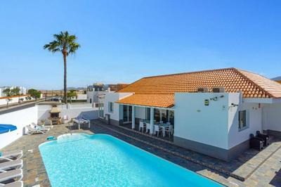 Villa Esmeralda by Villa Plus