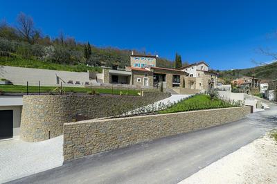 Villa Panorama del Tartufo for 6 people in Central Istria with spa & truffle hunting experience