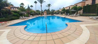 2 bedroom apartment walking distance to the beach in La Cala de Mijas