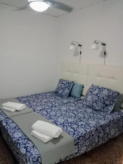 H&L HOME TAVERNES DE VALLDIGNA ofrece piso completo de particular de 80 m2 a 10 min de la playa