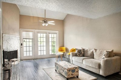 Extended Stay Special Cozy Apt w Private Garage