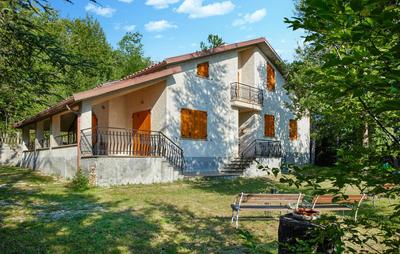 Awesome Home In Cerqueto Di Civitella