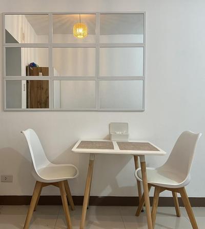 Staycation for Couples with High-Speed Internet