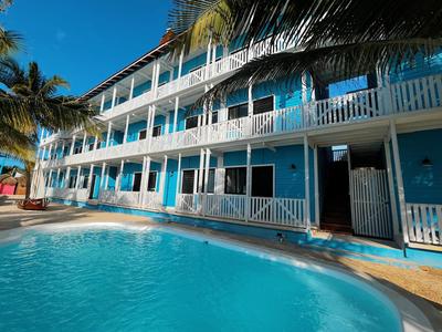 El Faro Beach Front by ÓOL Hotels