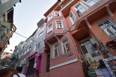 Stunning 6BR 4Bath near Tram