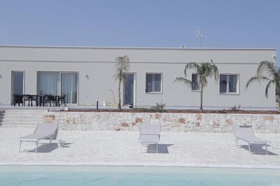 Villa Red Wind