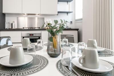 StayEasy Piane56 Panoramic apt next to M5 metro