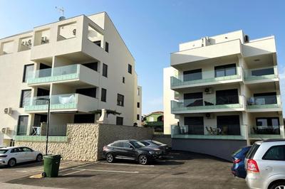 Apartment Maris - 1 Min to Beach & Sea View