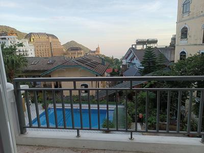 Khách sạn Hoàng Long