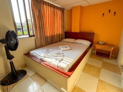 Aparta Hotel Mirador del Parque