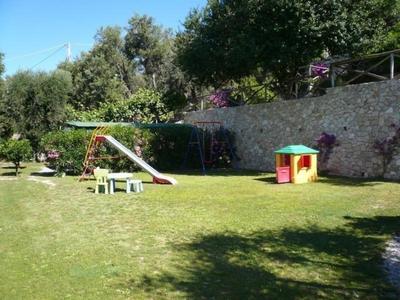 Ferienwohnung in Finale Ligure mit Terrasse, gemeinsamem Pool und Grill
