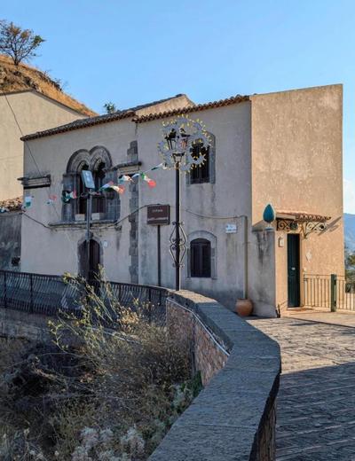 Casa storica Bifora