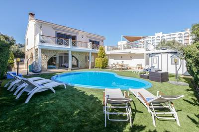 G-Fast fertig gestelltes Inserat- Moderne grosse Villa, 5 Min fussläufig zum Strand,Pool,Klima