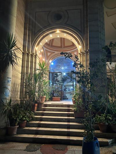 Enjoy modern cozy entire studio in a fancy building with Free Wi-Fi & AC and Flat screen TV in Loran in the heart of Alexandria