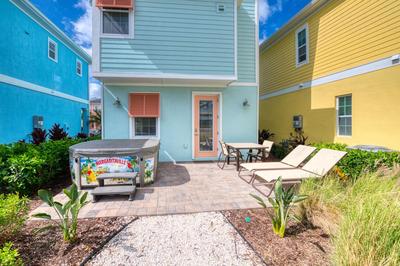 No Shoes Retreat! Cottage With Hot Tub Near Disney With Margaritaville Resort & Island H2O Access - 8085Dr