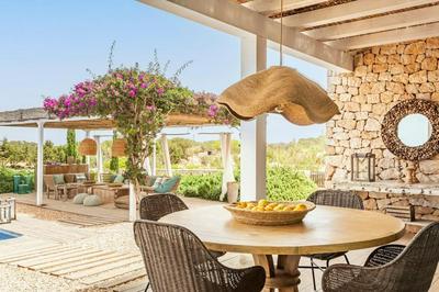 Villa Charming House