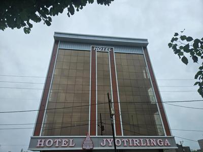 Hotel Jyotirlinga- One Way Drop to Mahakal Temple