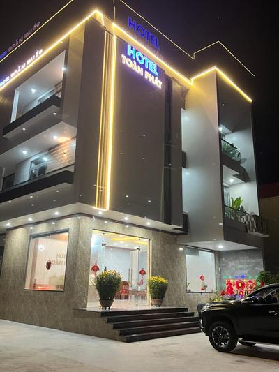 Khách Sạn Toàn Phát Dốc Lếch