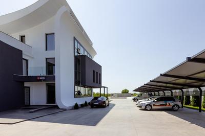 E Hotel Unic - Braniștea