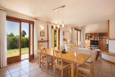 Casa Flora-Grande appartamento a Garda